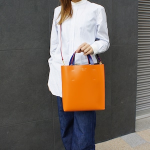 MARNI(マルニ）／  SHMPV01TY0LV639  Z2G14 MUSEO SMALL 参考価格￥