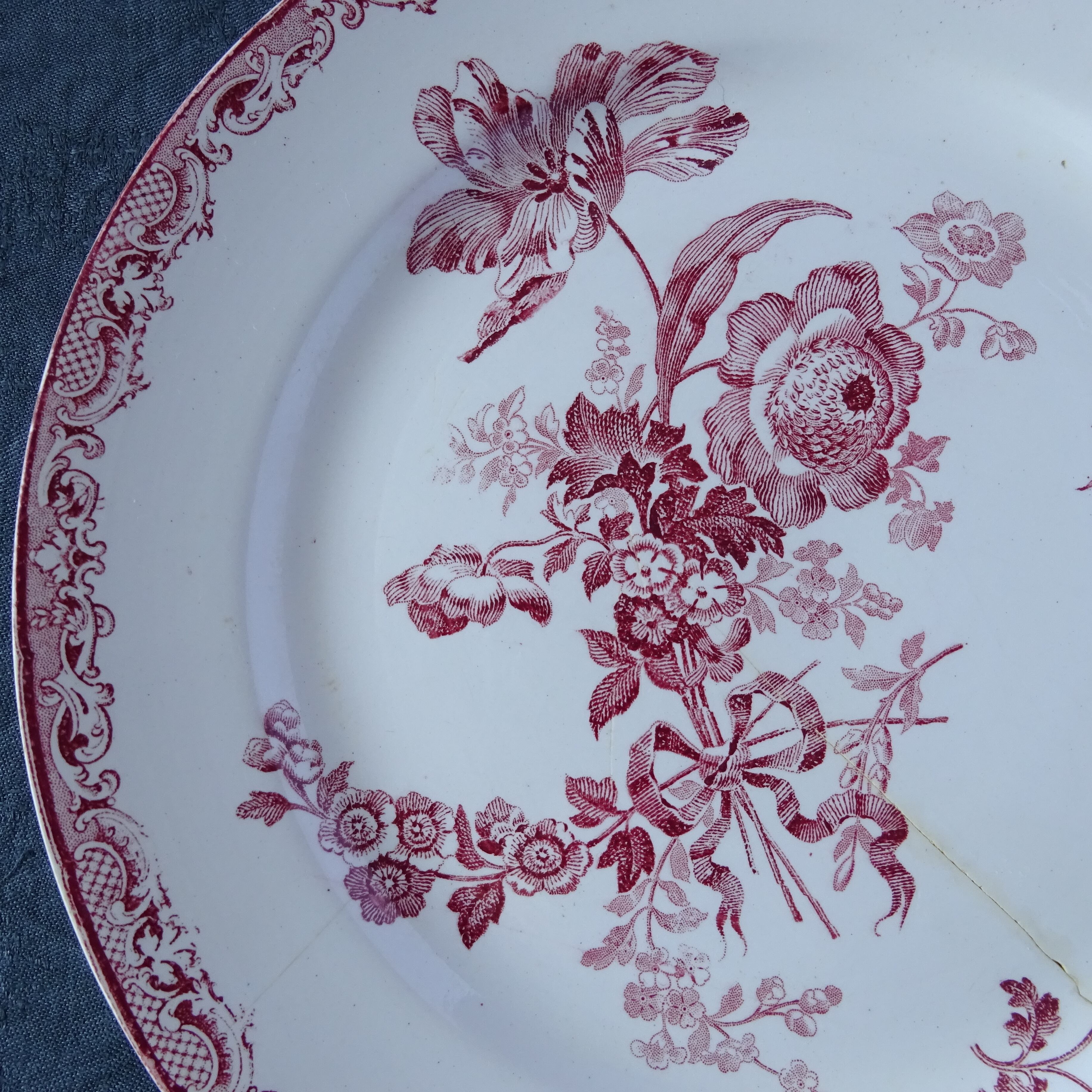 【 Épuisé 】【金継ぎ用】Sarreguemines＊modèle《FONTANGES》assiette plate pour Kintsugi (D)