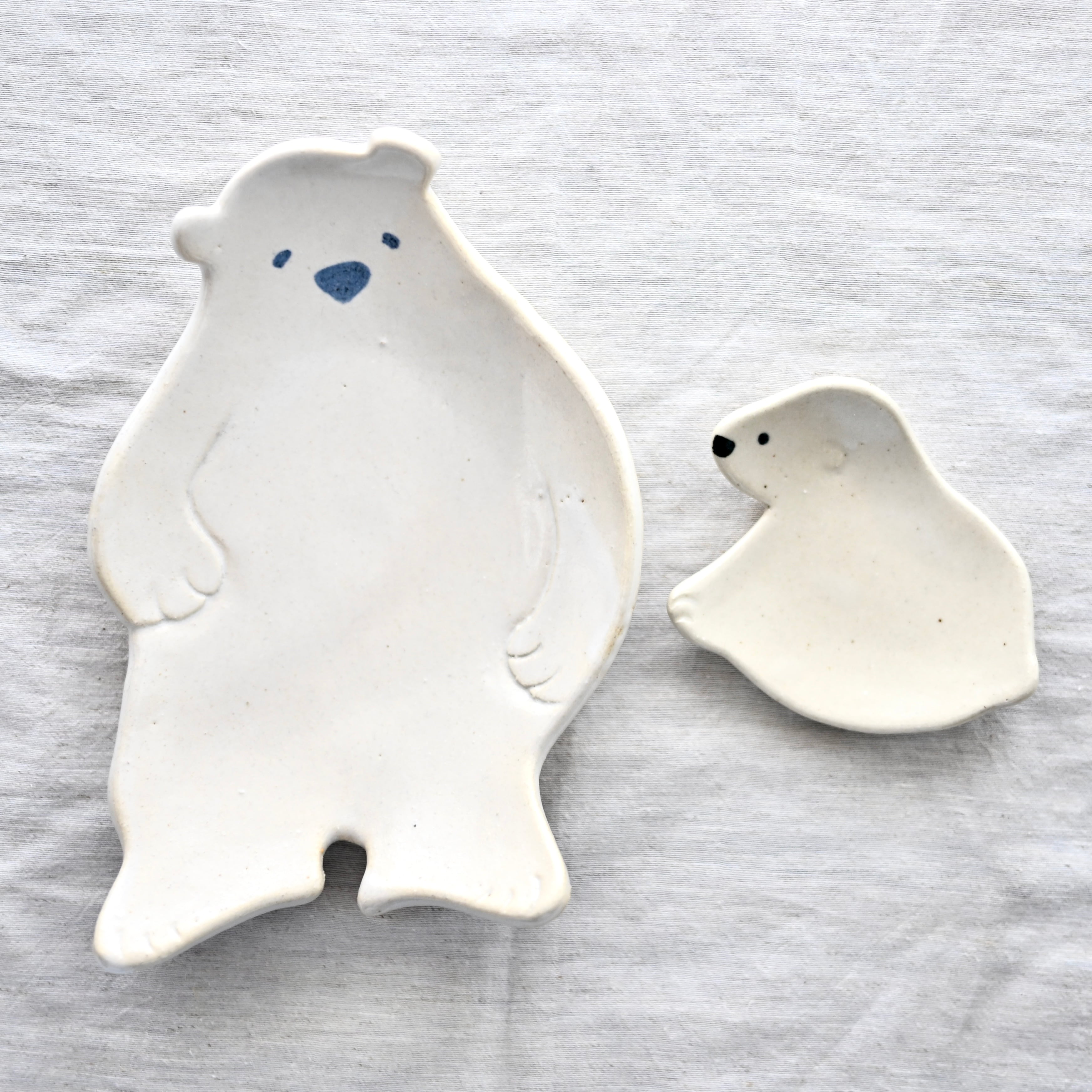 torobi. ラッコ お皿 作家もの リス うたたねきつね 日本作家 torobi