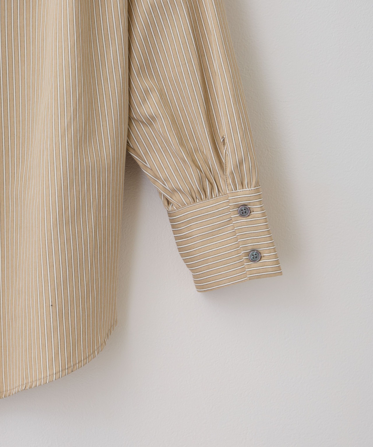 No.58506 ストライプピンタックシャツ Ivory