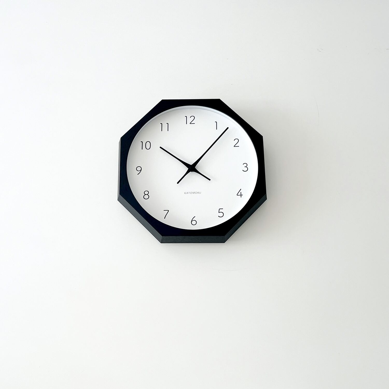 KATOMOKU muku clock 7 八角形 ブラック km-60BK8 | 加藤木工株式会社