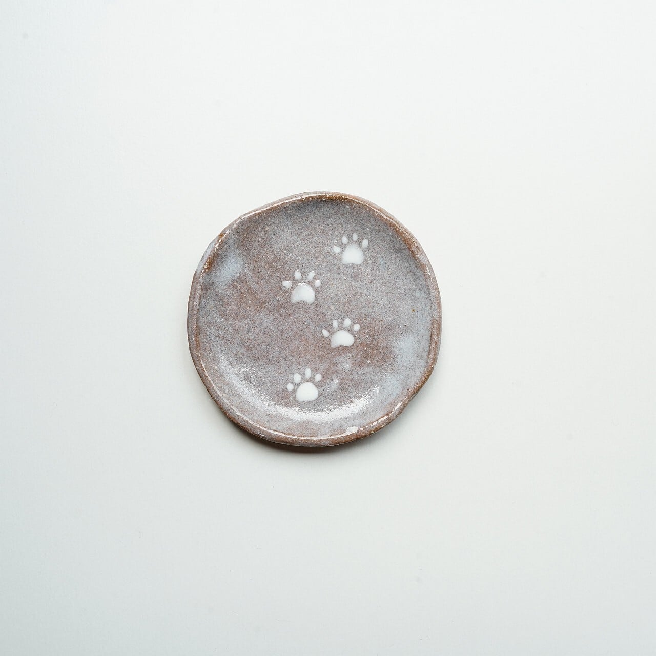 【陶彩工房Canoe】シルエットねこ豆皿あしあと A