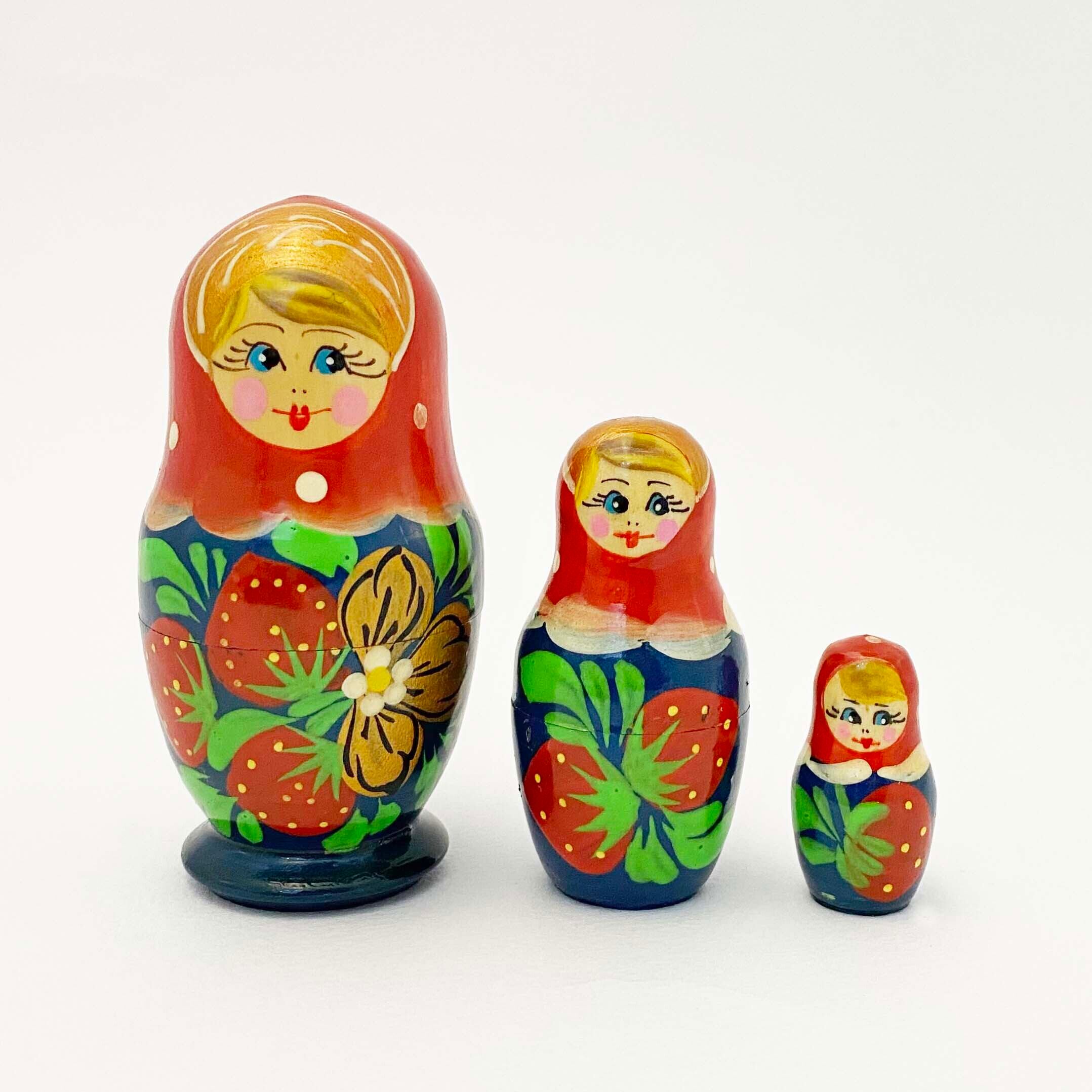 いちごマトリョーシカ（マイダン産9cm青 /3個組）