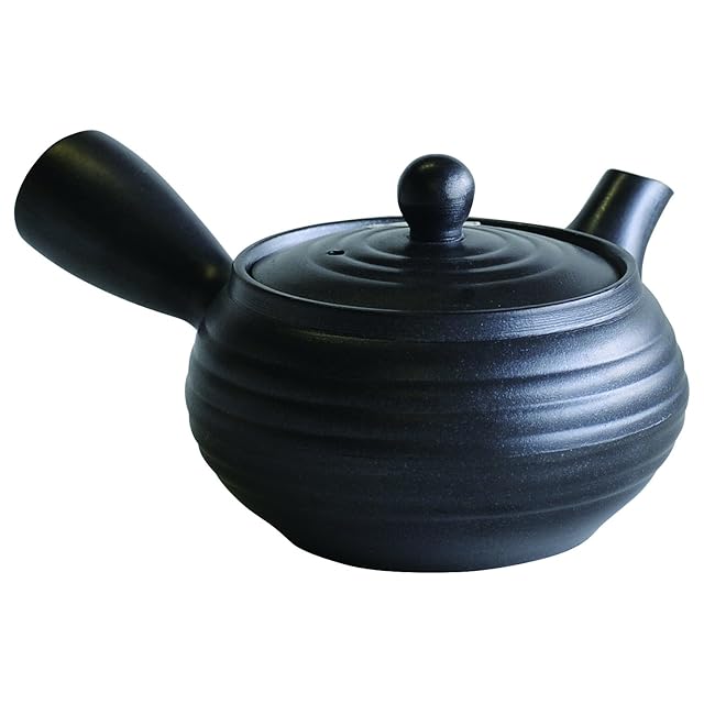 信頼のmade in Japan南部鉄器岩鋳謹製急須3型桜0.32L元値5400円!