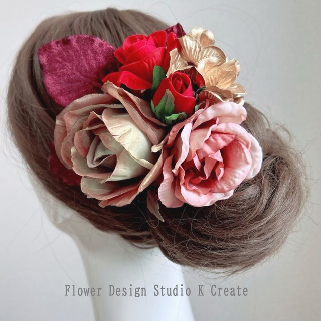 ピンクゴールドの薔薇と赤とモーブの薔薇の髪飾 フラメンコ ゴールド ボルドー フローレス バラ 赤いバラ アジサイ バラ 髪飾り ダンス フォーマル パーティー
