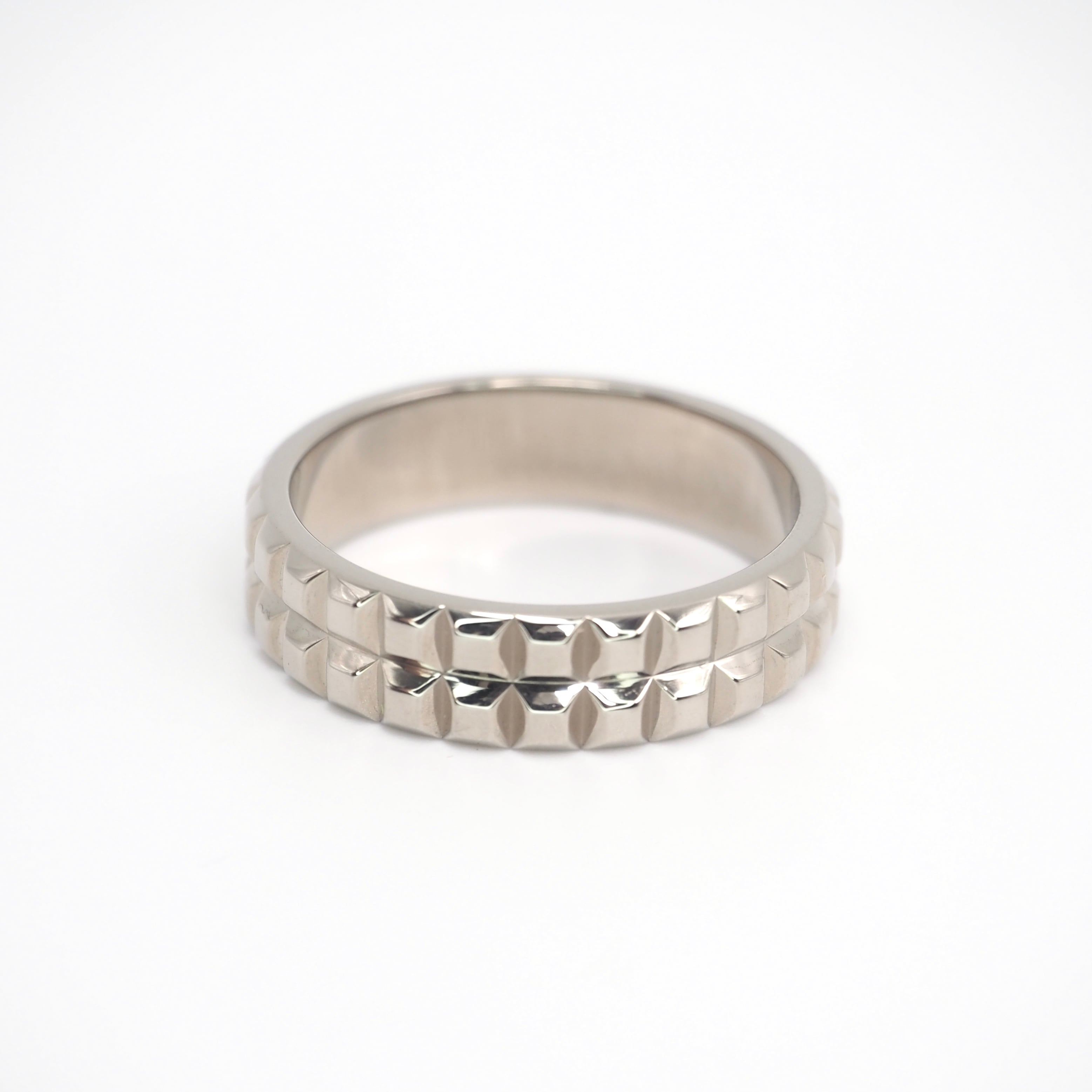 BOUCHERON 約19号 キャトルクルドパリ ポワントドディアマン 2ロウ