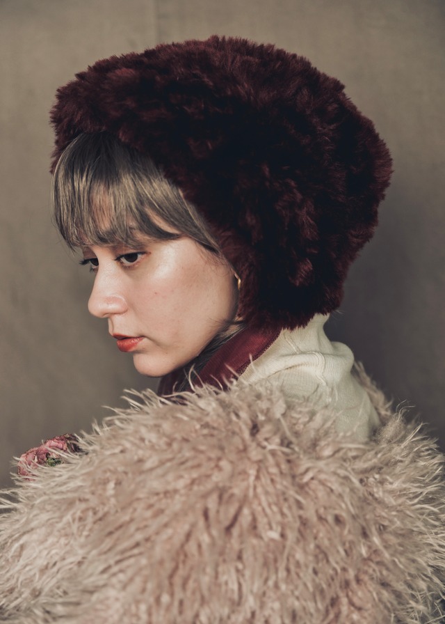 MUFVEIL / Sangria Red