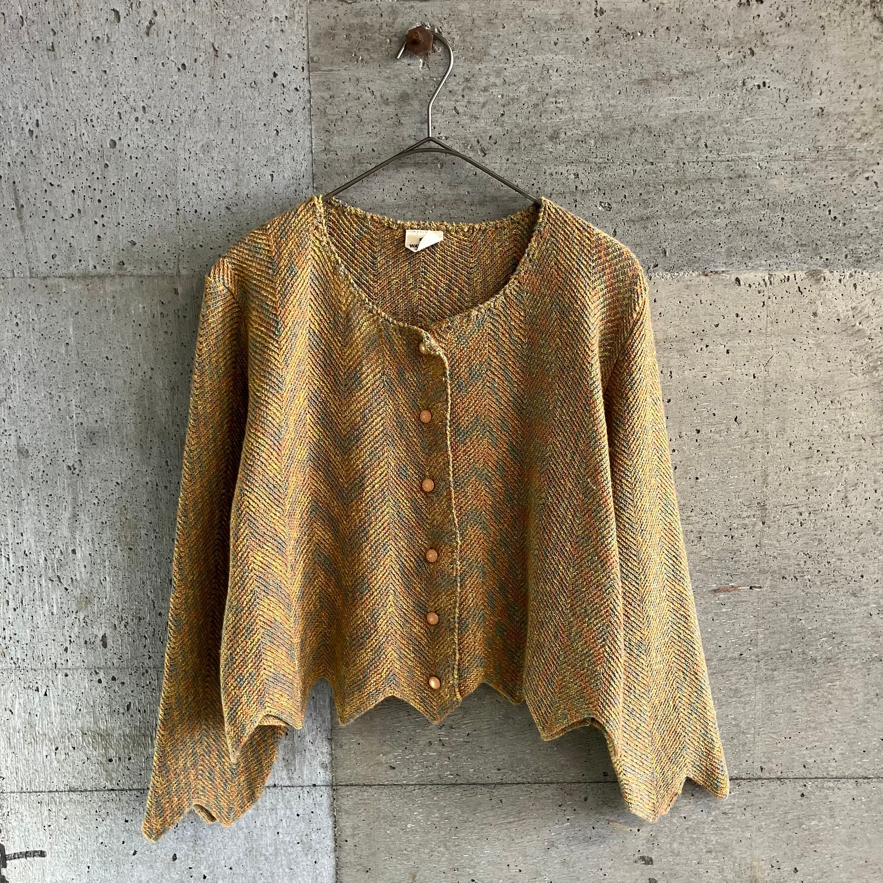 Design knit cardigan