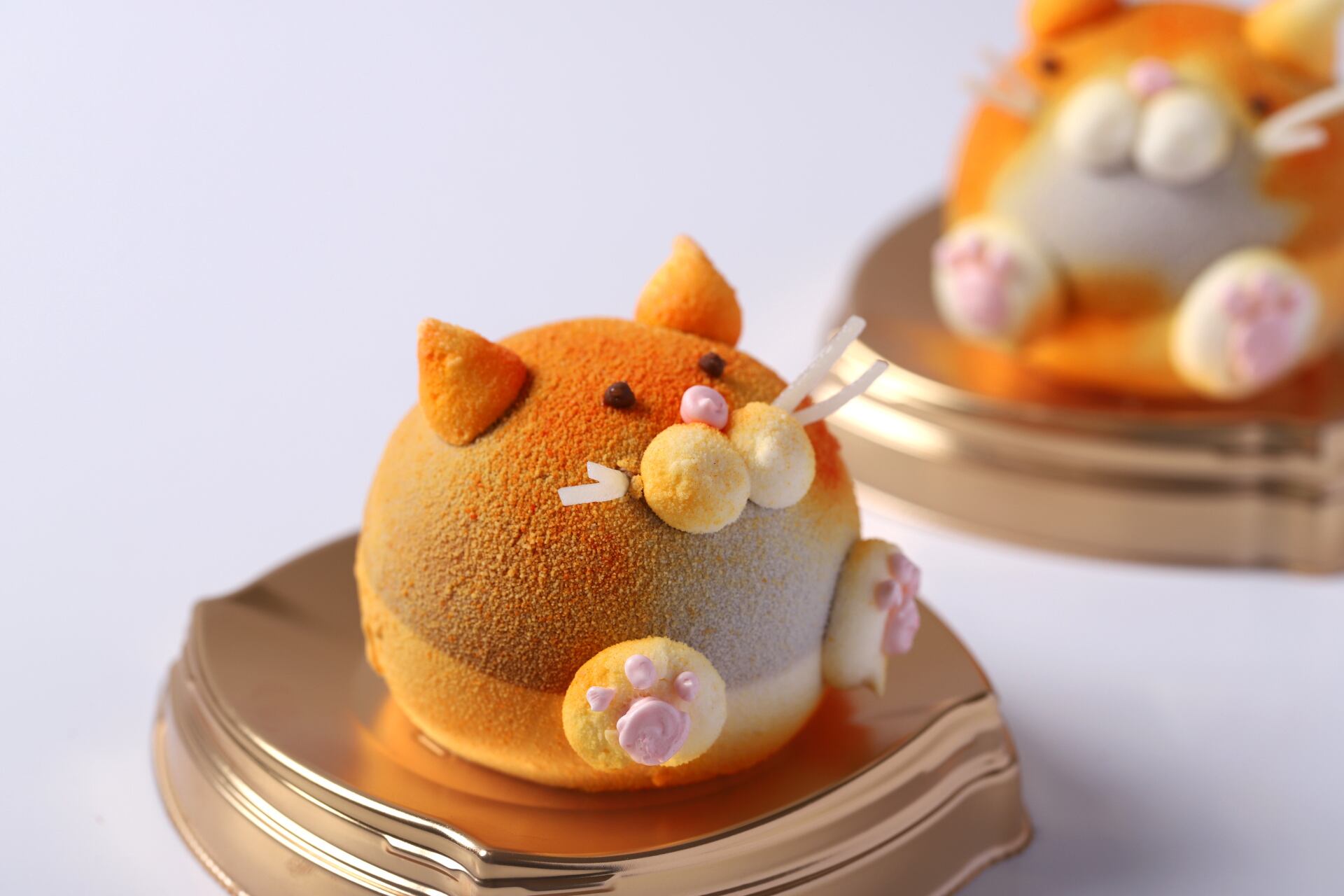 猫ケーキ　ニャン