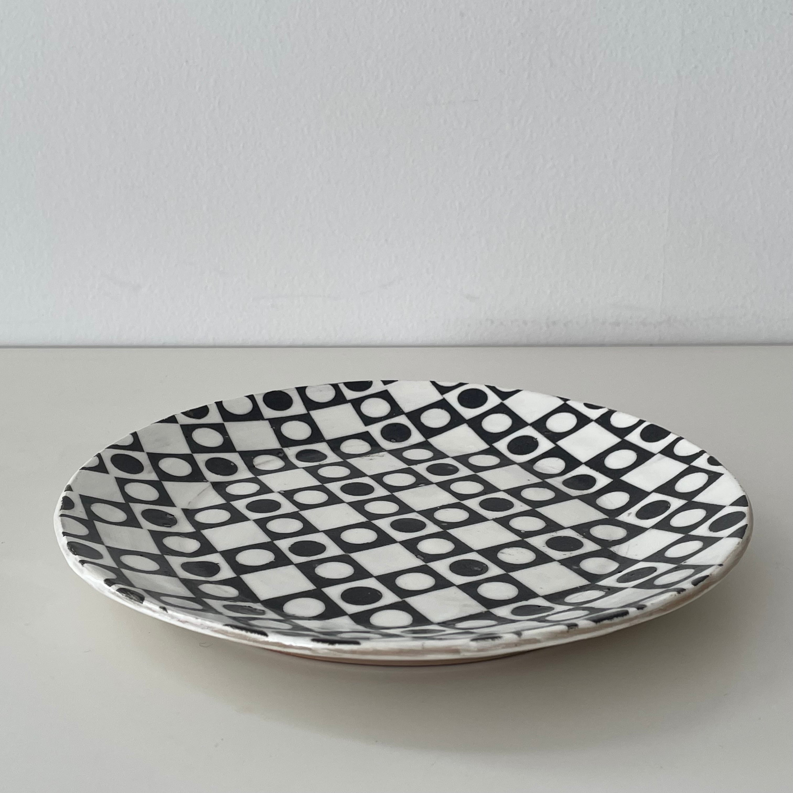 武田武人 作 平皿（波線） | AAOアートセレクション