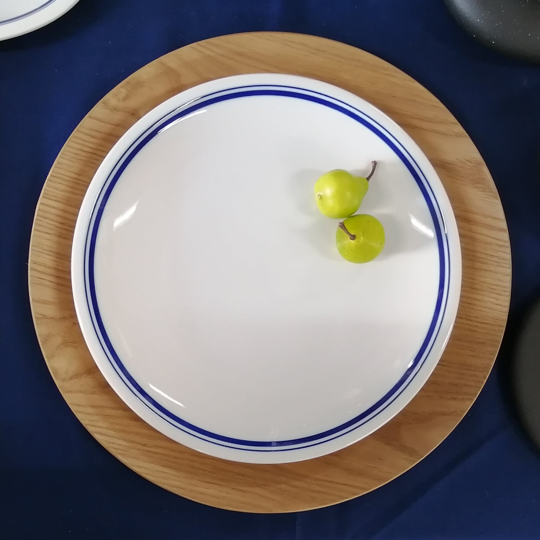 コントルノ ブルー』27cmプレート 丸皿 ワンプレート カフェ風食器