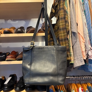 UNKNOWN LEATHER TOTE BAG BLACK