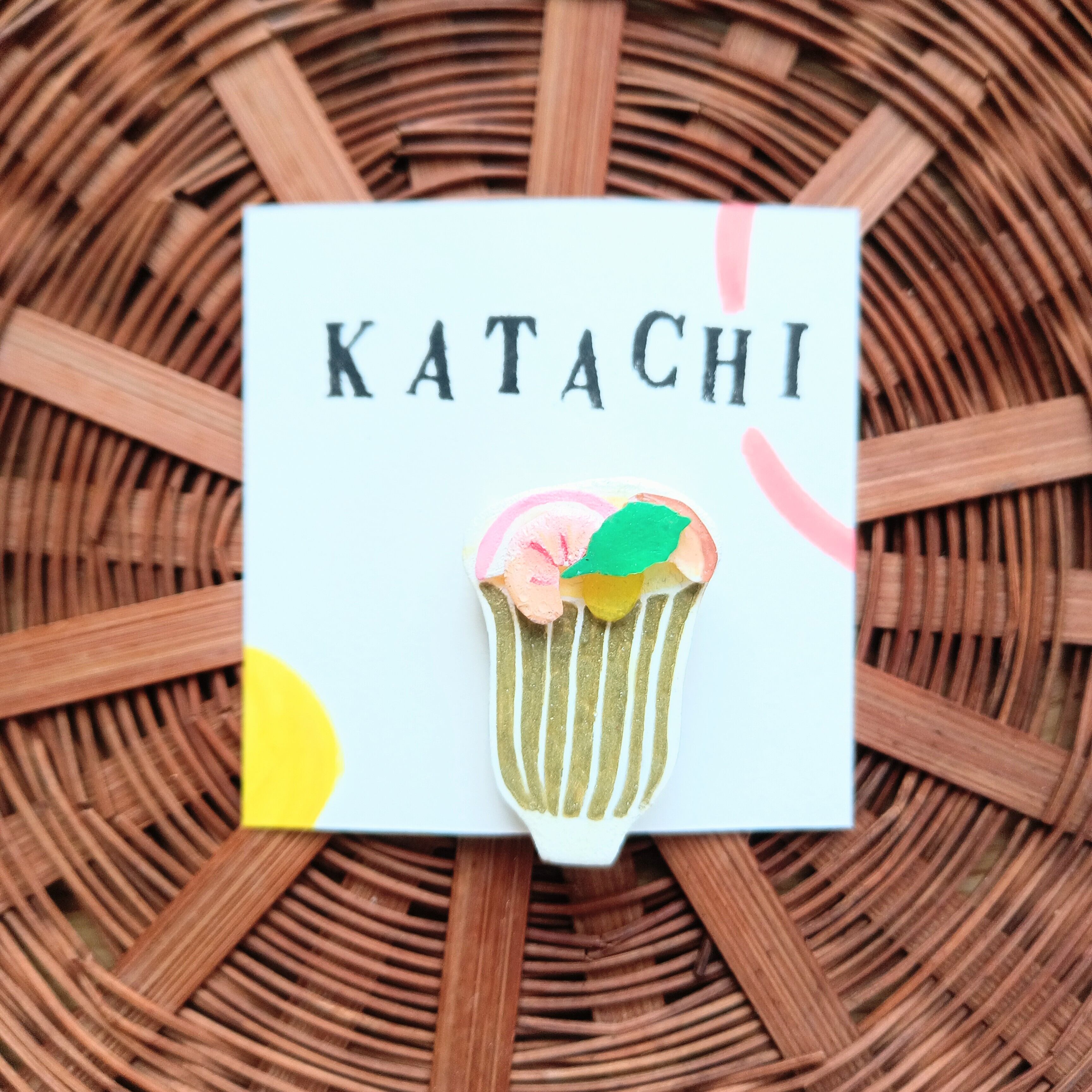 ヘンテコ ブローチ 茶碗蒸し 卵料理 手描き 一点もの