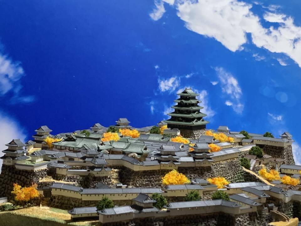 お城のジオラマ鍬匠甲冑屋base
