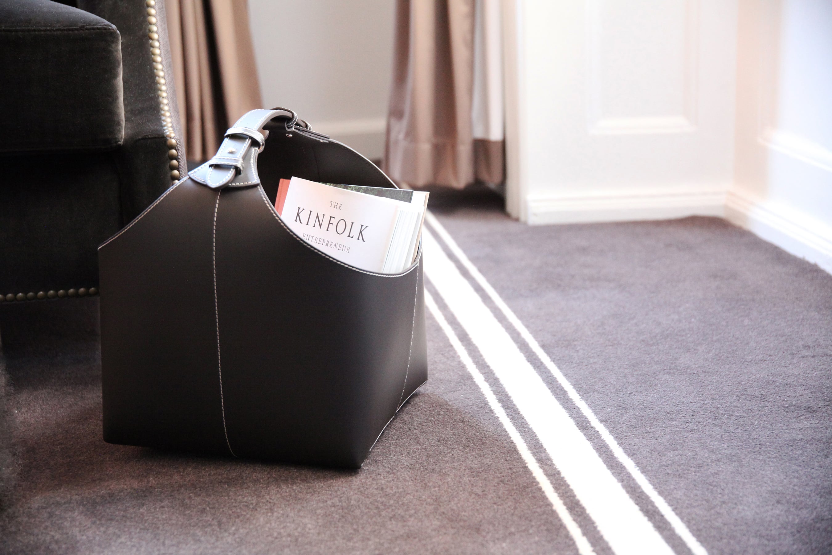 ORSKOV（オルスコフ）/Magazine Holder（ブラック） | 暮らしの道具 吉山