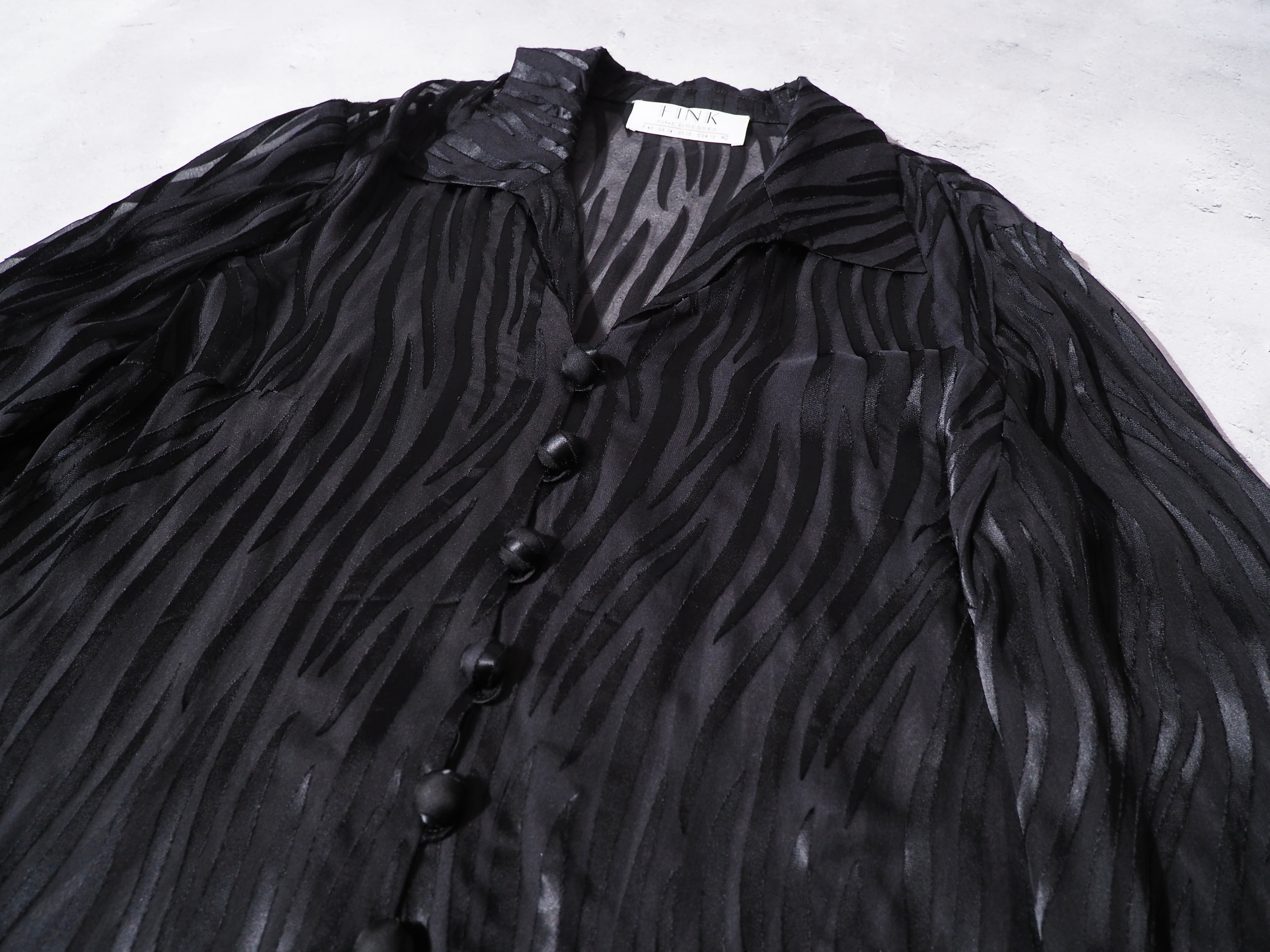 Black undulation tribal pattern loose sheer shirt