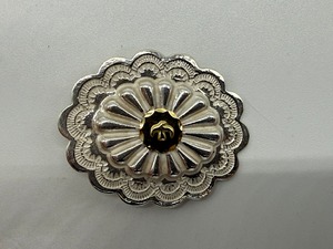 新品　楕円形金メタル付フラワーコンチョ8.74g