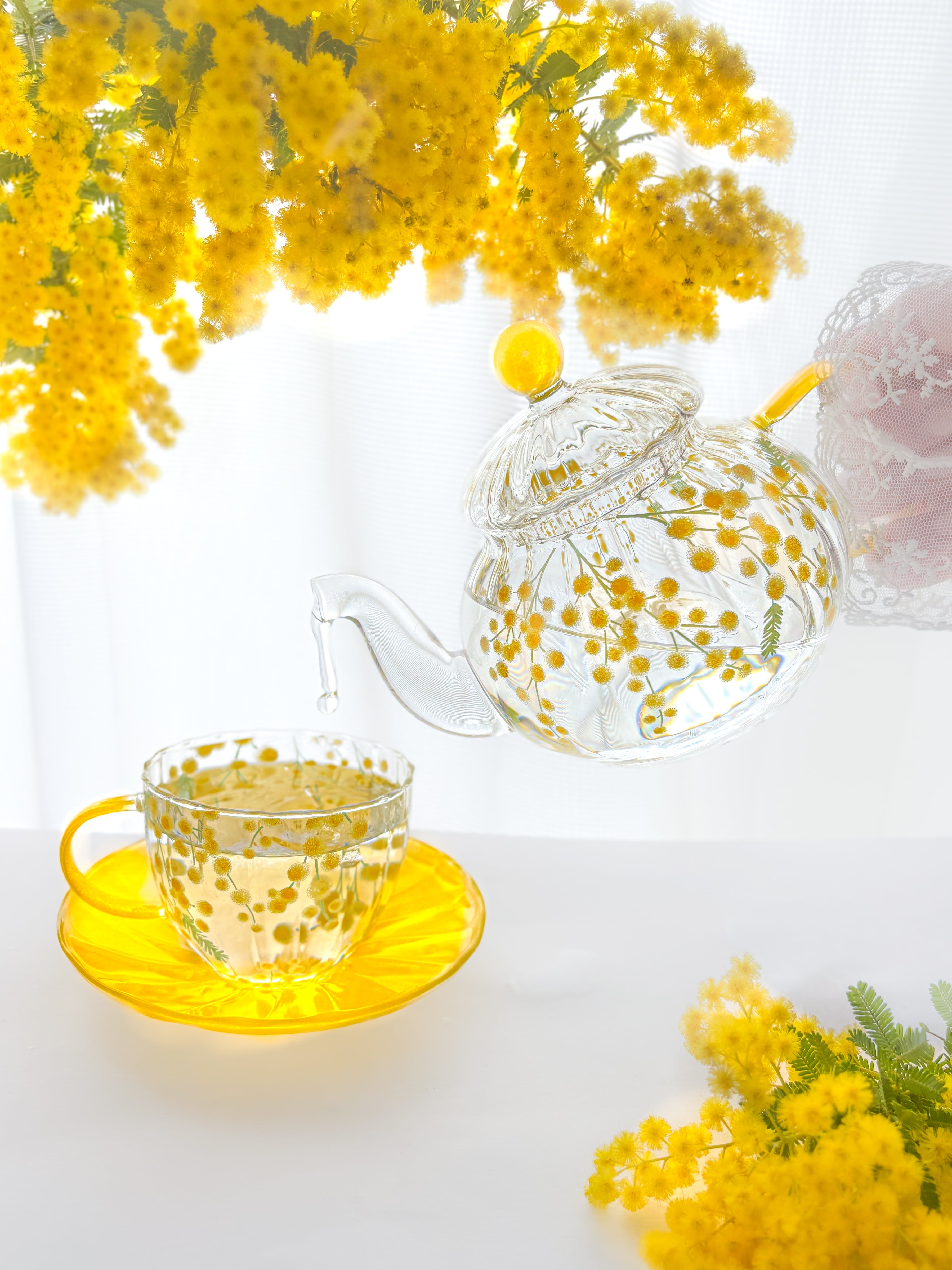 ミモザが舞うお花畑〜耐熱ガラスのティーセット | Blanche Neige