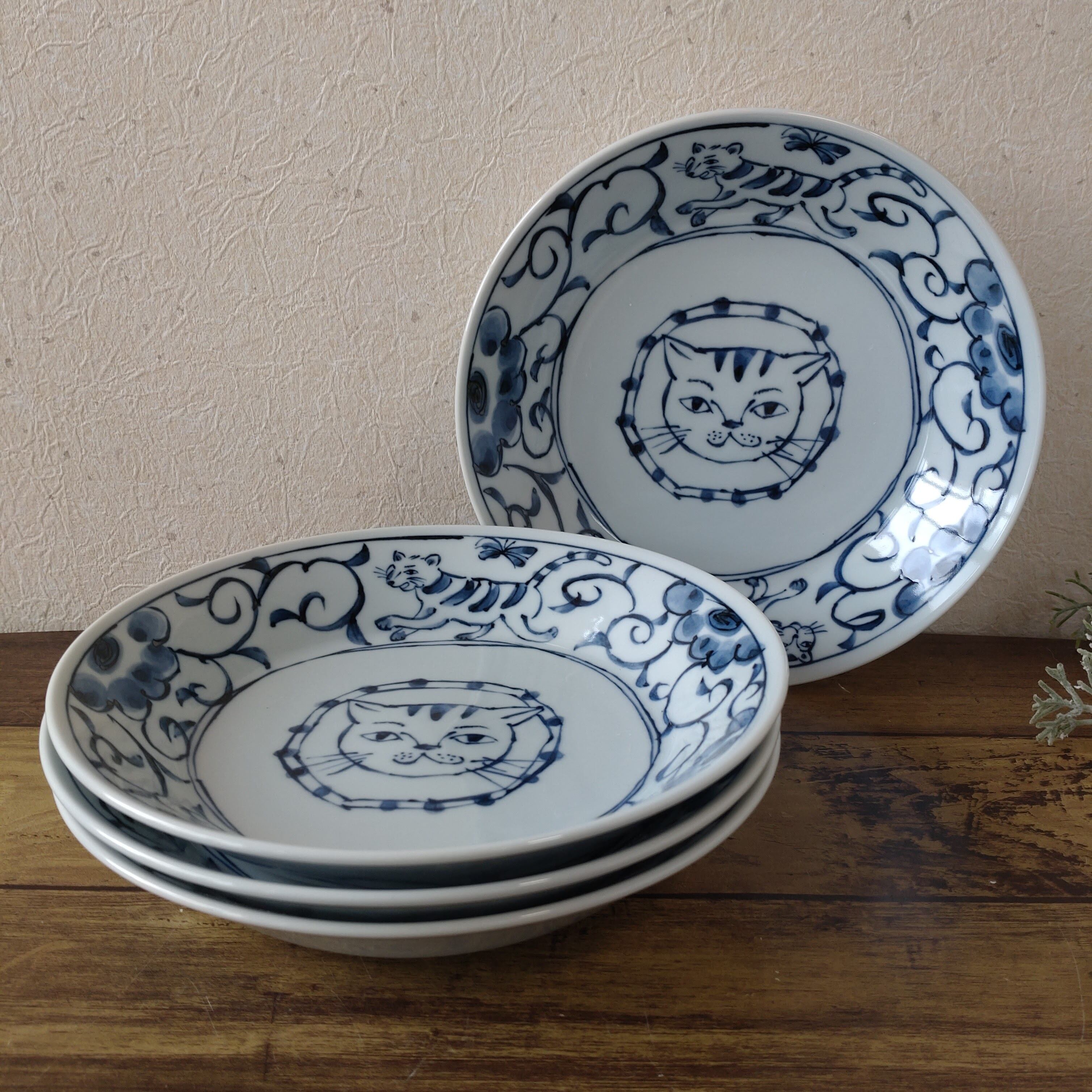 美濃焼】 ねこまるけ 猫 ねこ柄 深皿 カレー皿 パスタ皿 | うつわと