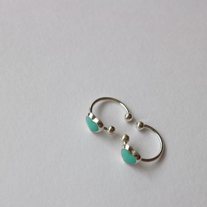 ターコイズブルー　ワンポイントハートイヤーカフ