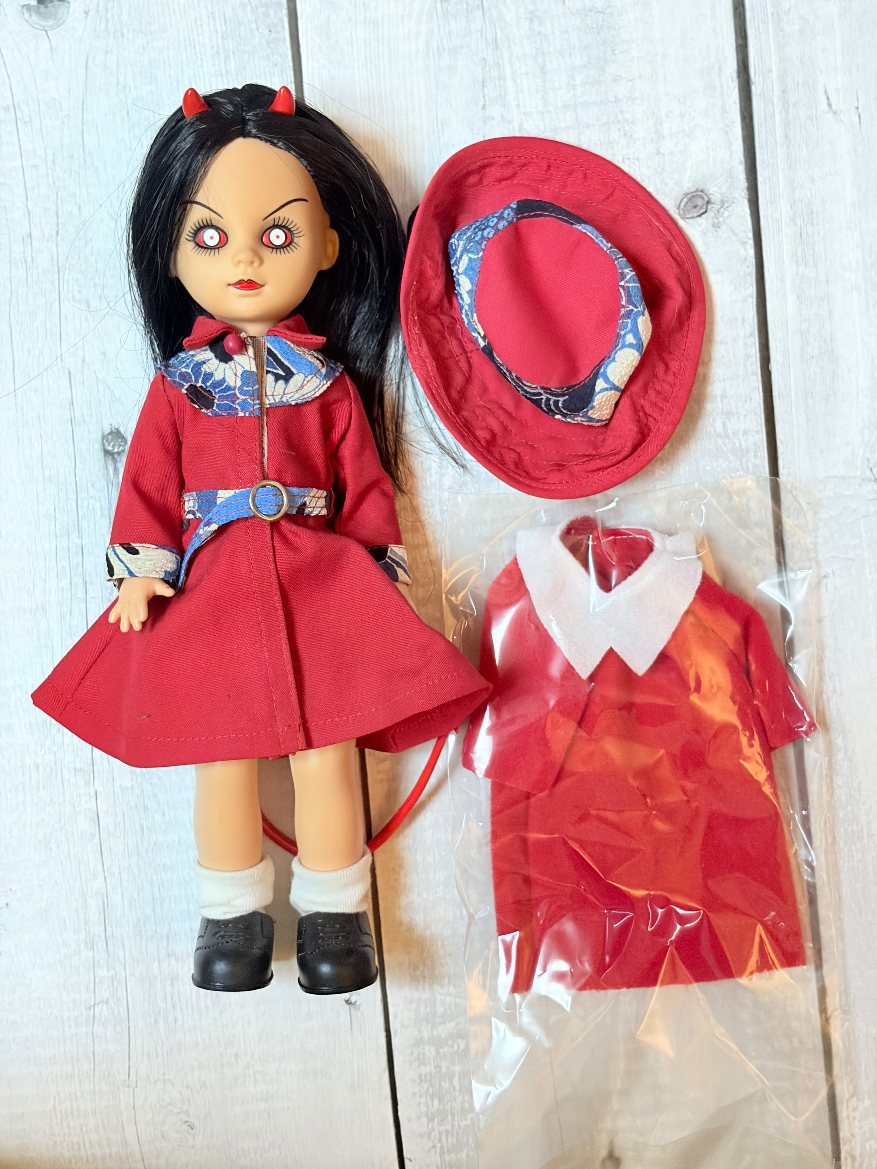 Living Dead Dolls Series 1 Sin ※着替え済
