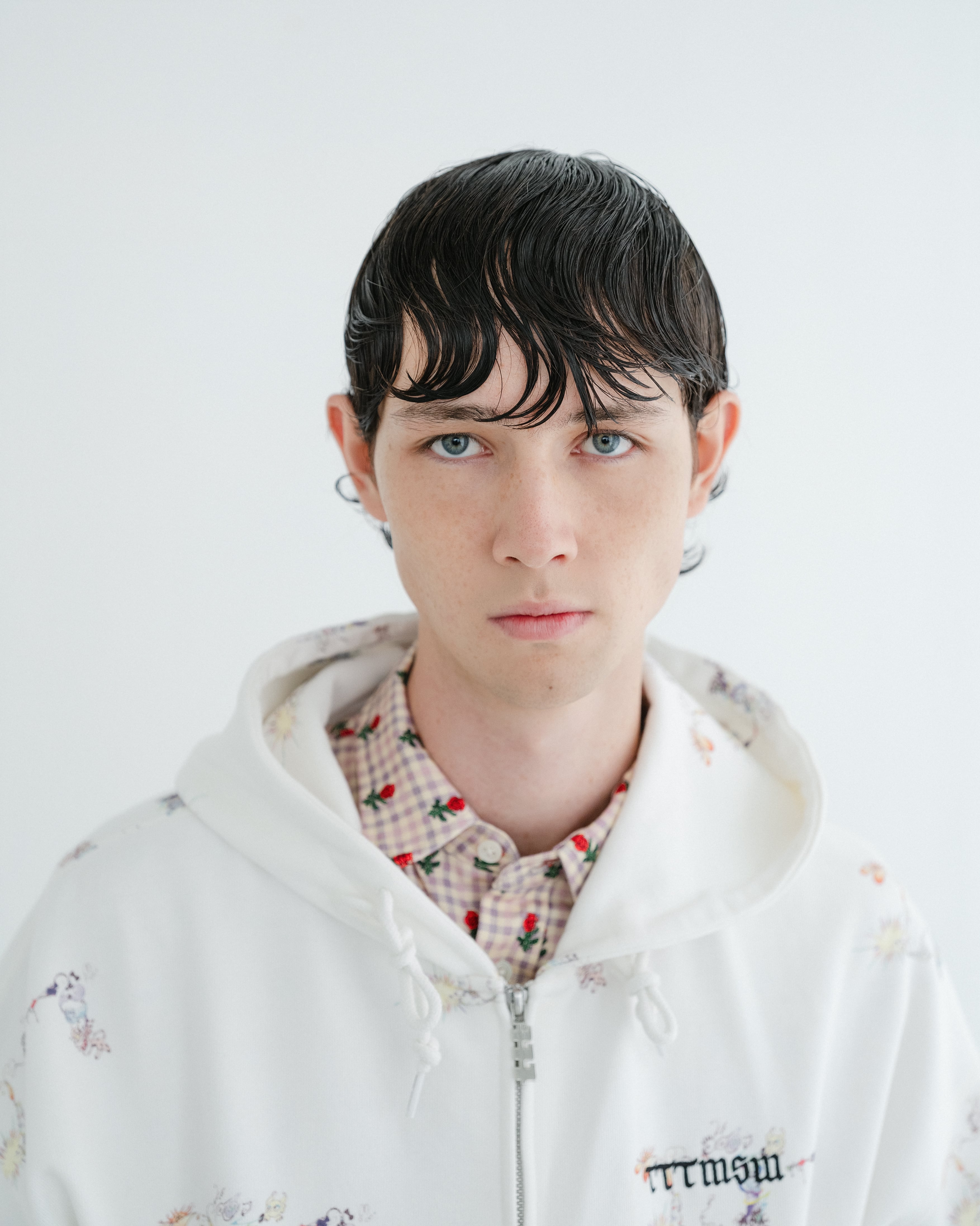 Coco zip up hoodie（WHITE） | TTTMSW