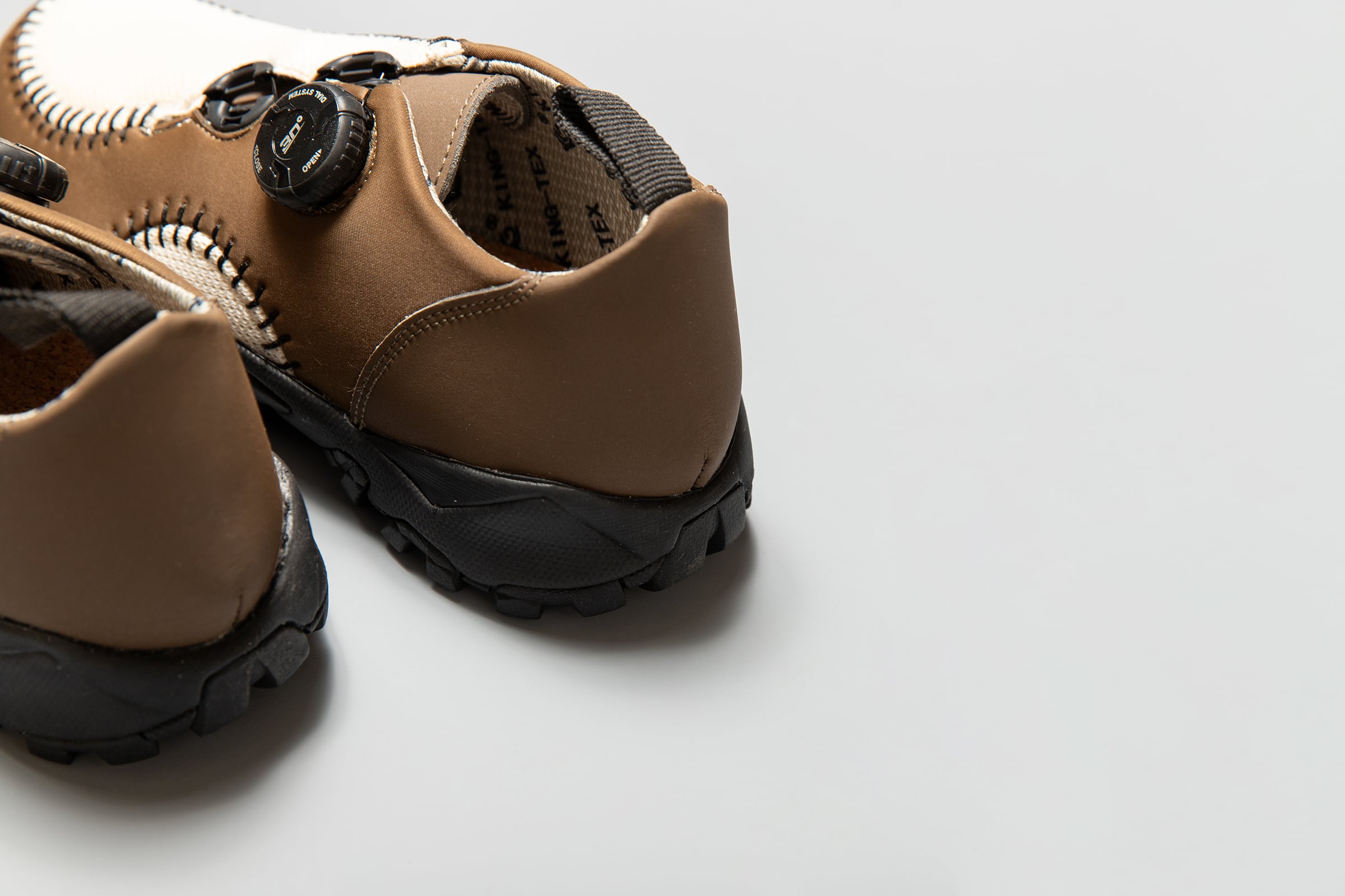 pg FRESH | BRN | PLAYGROUND | スニーカーショップ