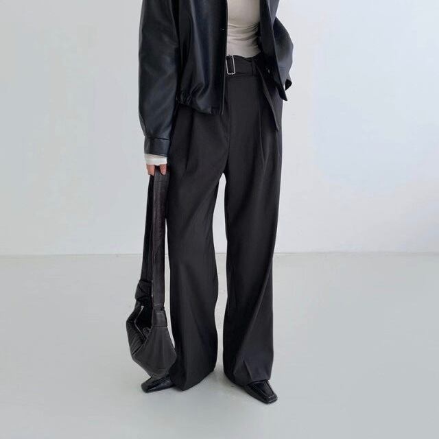 Belt tuck pants /charcoal(11月中旬頃発送予定)