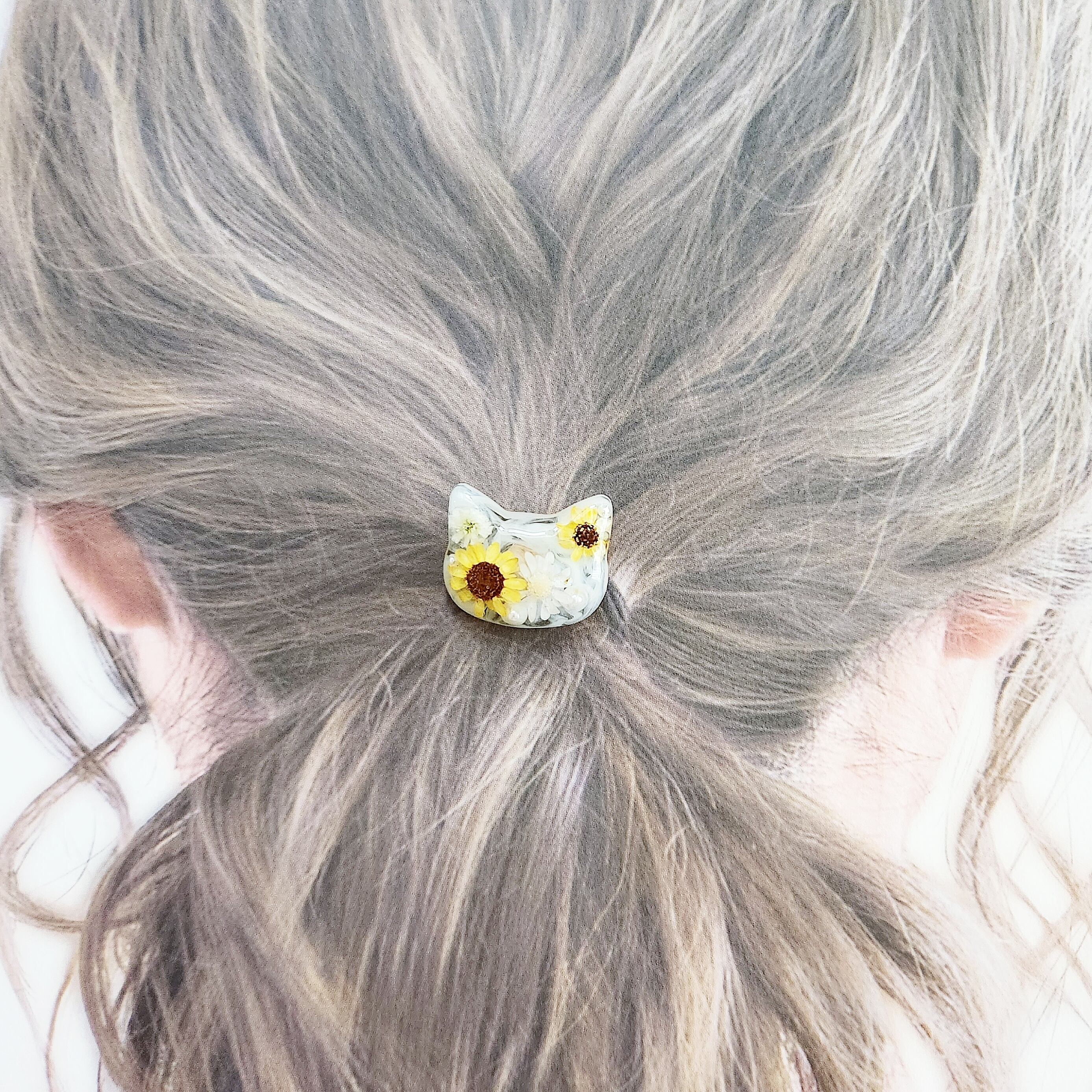 ✳︎ うさぎちゃんとひまわりハートレジンヘアゴム ぴんくのうさぎさん