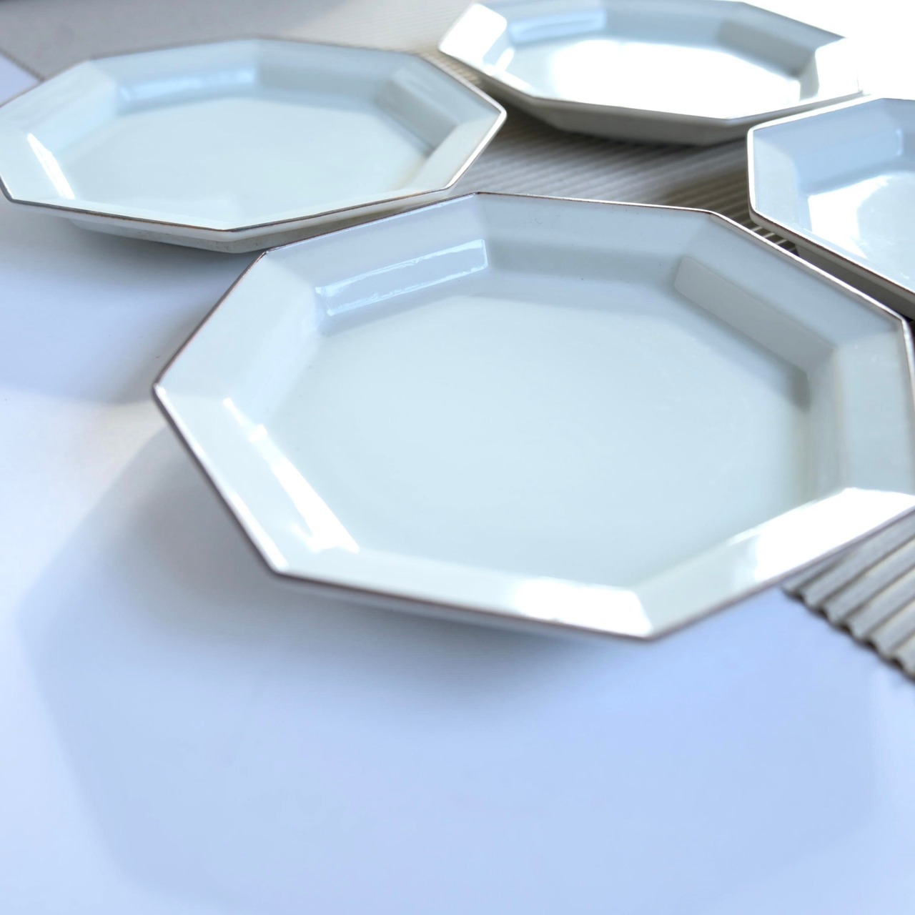 【九谷の白】（41124/51111）八角形の平皿 / Kutani White Octagonal Plate / Showa Era・画像5
