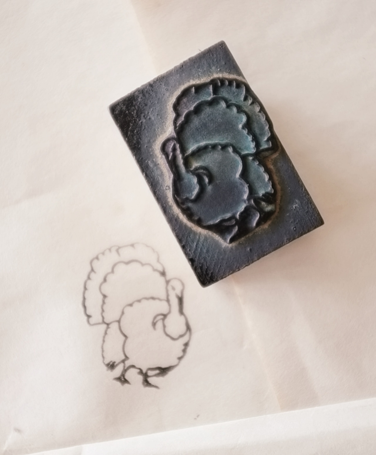 フランス 6c ふっくら七面鳥さんとメランコリーな木製スタンプ ヴィンテージ