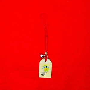 お守り イエロー ストラップ:赤 鈴の色:シルバー