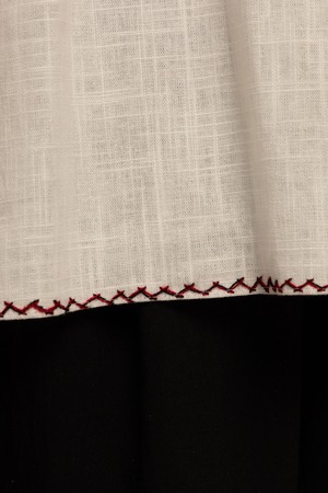 ウクライナ刺繍ヴィシヴァンカ・クラシック　手刺繍　レディース・フリーサイズ