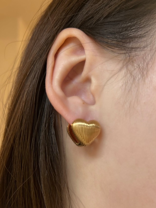 Twin heart pierce