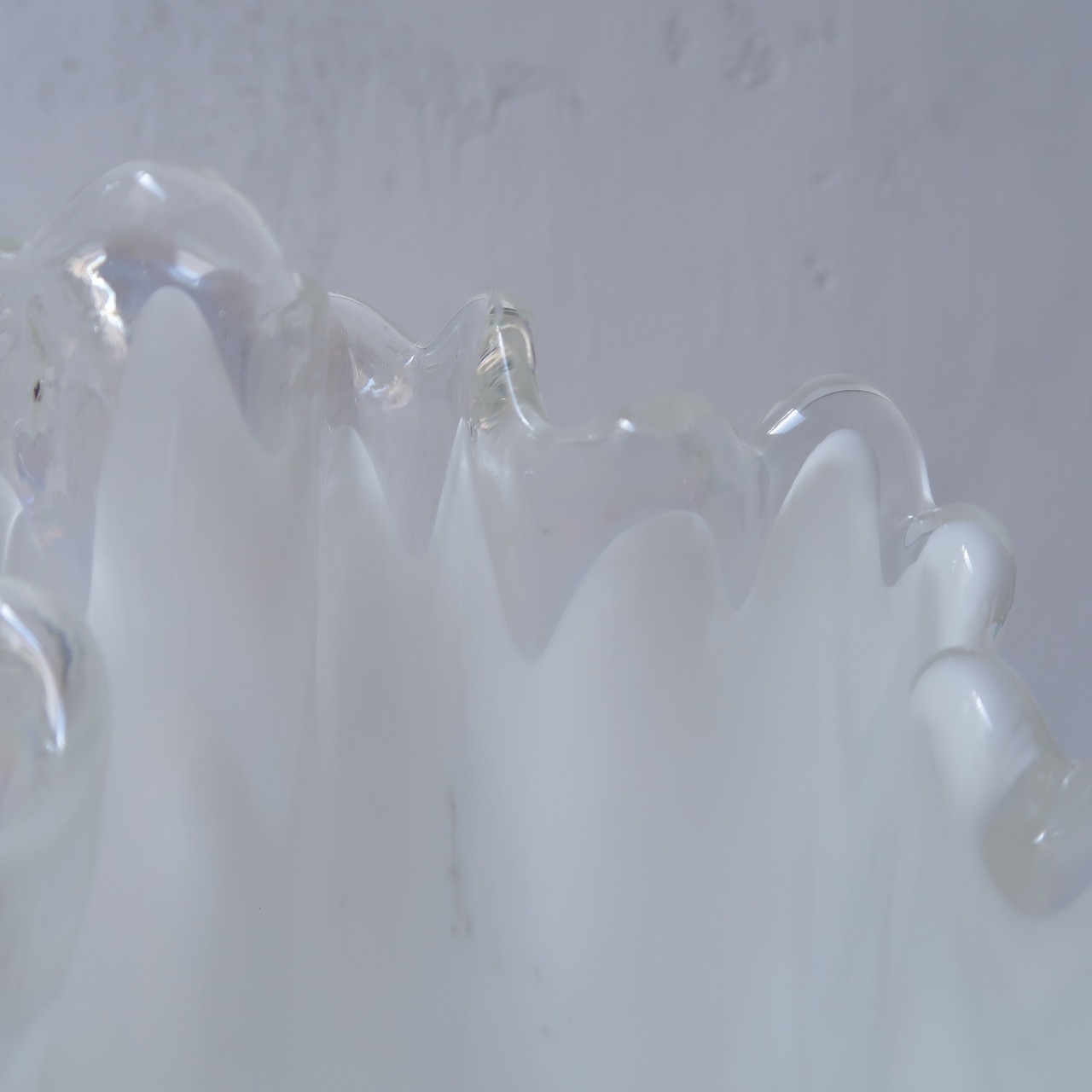 白いオーロラの花瓶5