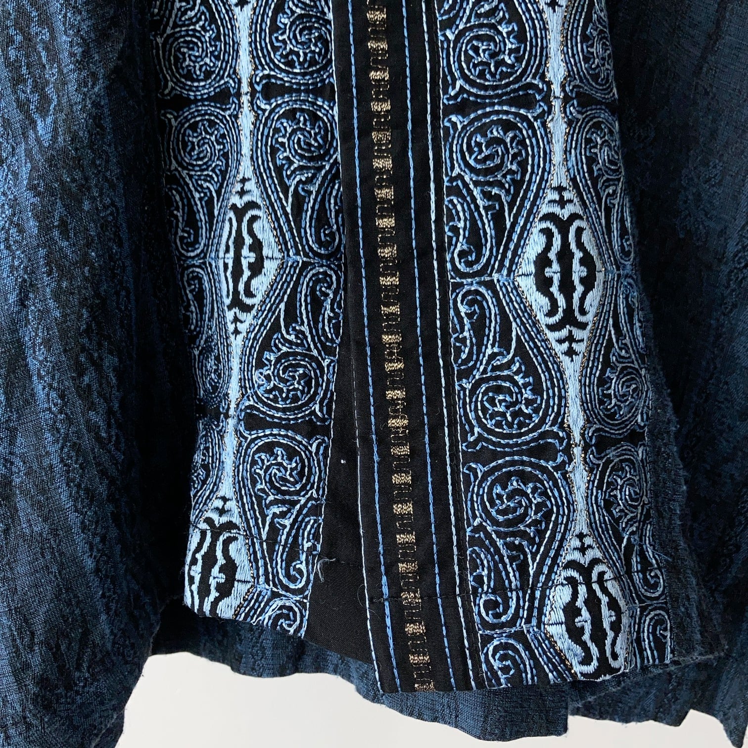 インドネシア民族柄 刺繍 S/Sシャツ【0611A67】 | 【公式】Thrift