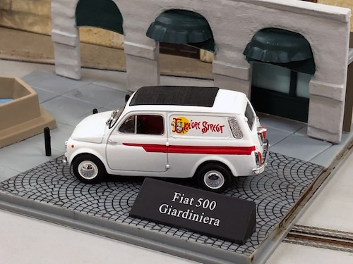 1/43 ジオラマミニカー "Fiat 500 Giardiniera"