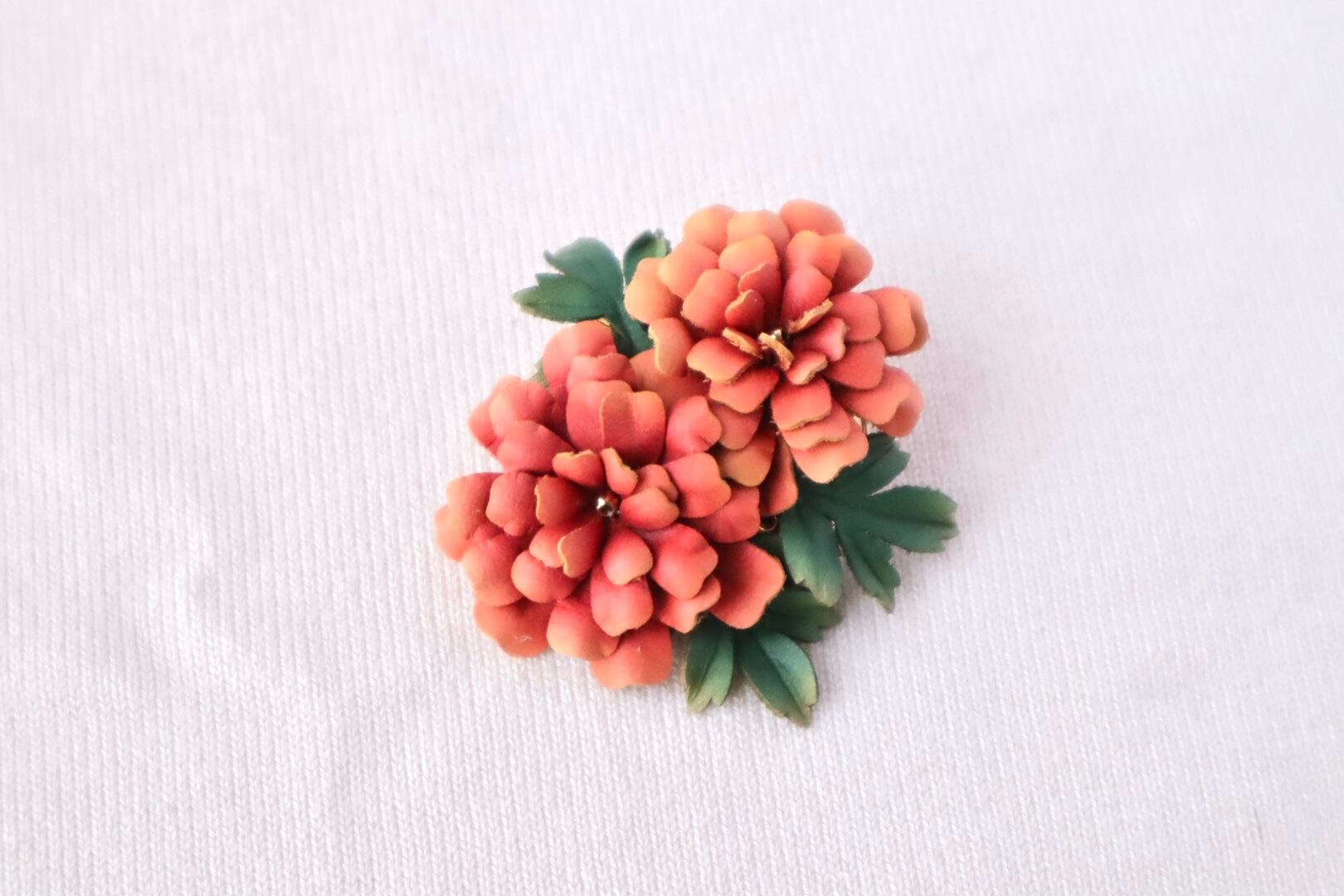 秋 コスモス ニュアンスカラーグリーン フラワーレジンヘアゴム お花の