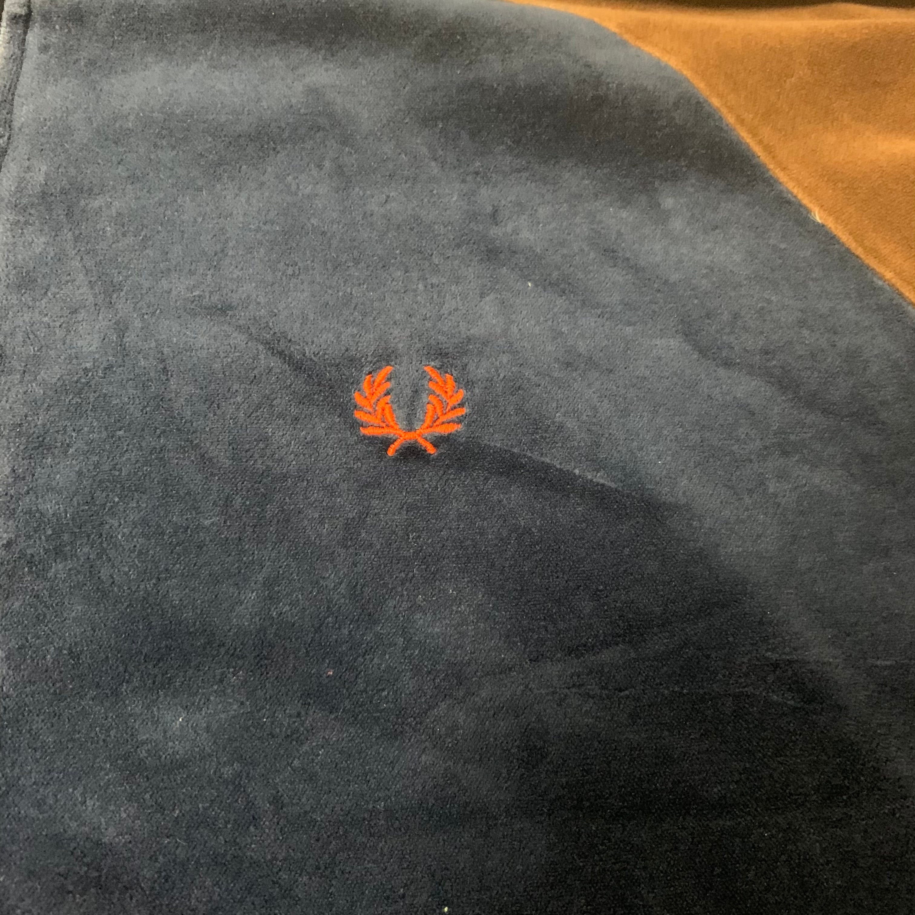 フレッドペリー　刺繍ロゴ　ベロアジャケット　トラックジャケット　ブラック