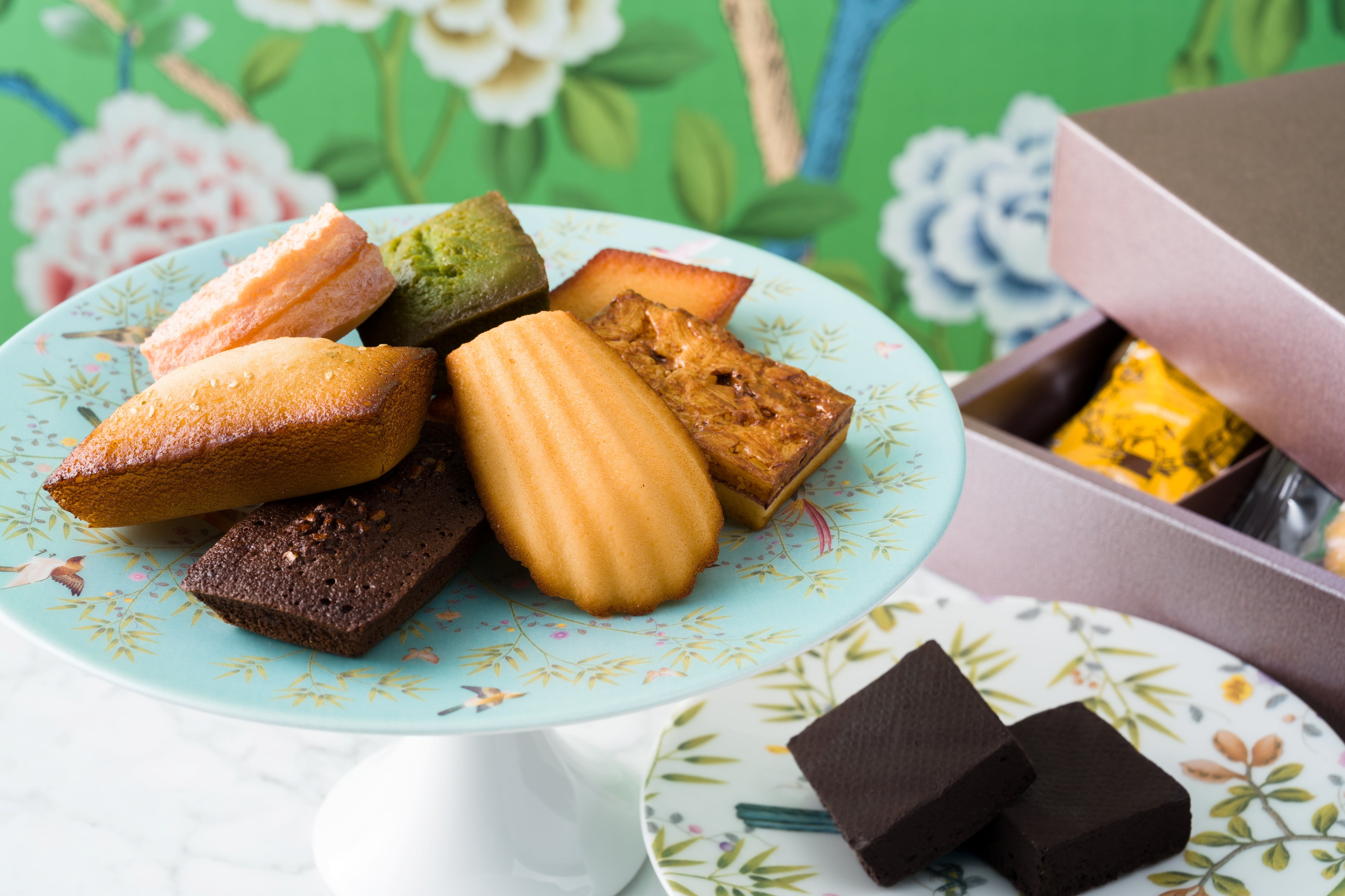 焼菓子詰合せ 13個入 | LES PÂTISSERIES LA MARÉE DE CHAYA