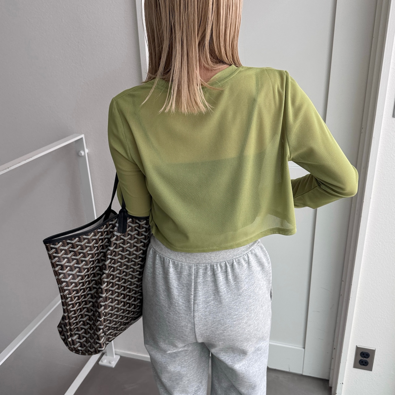 crew neck tulle sheer short tops/lime