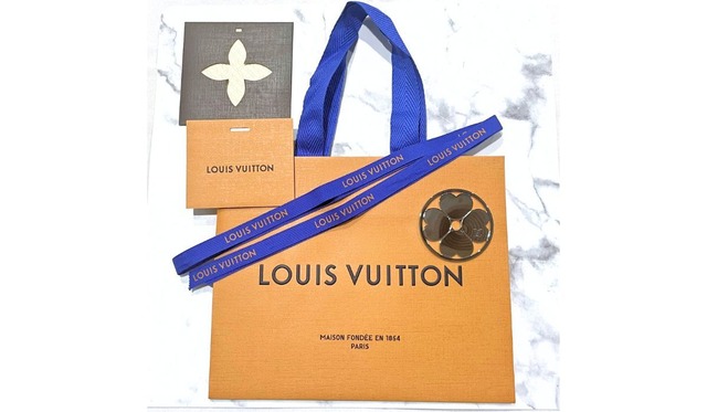ラッピングセット LOUIS VUITTON ルイヴィトン LV 日本限定 ノベルティ クローバー チャーム オレンジ ショッパー 紙袋 メッセージカード リボン