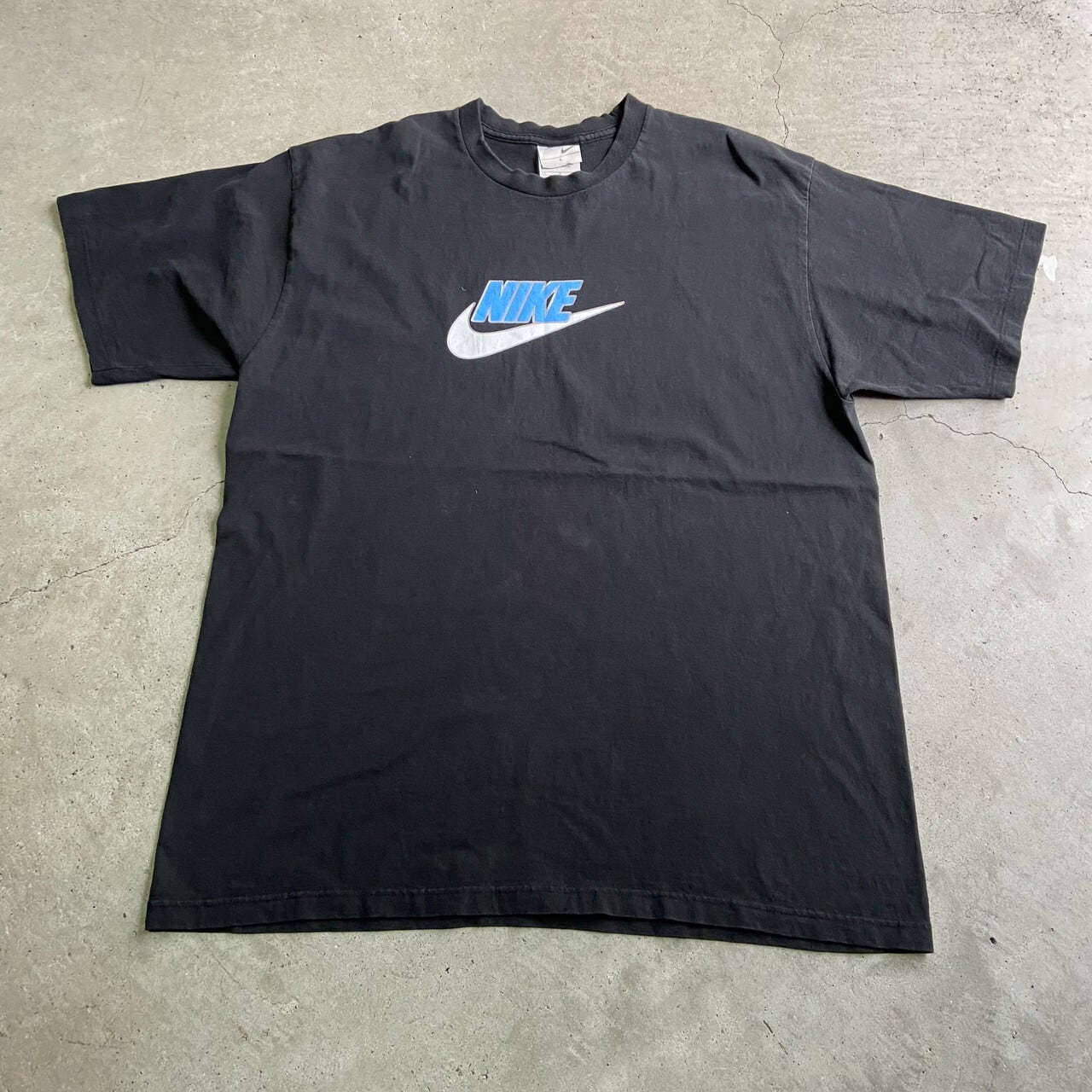 00年代 Nike ナイキ スウォッシュロゴ ラバープリント バックロゴ Tシャツ メンズl 古着 スモールスウォッシュ 両面プリント バックプリント 00s ビンテージ ヴィンテージ ブラック 黒 Tシャツ Sa24 Cave 古着屋 公式 古着通販サイト