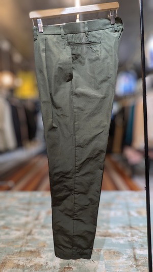 新古美品  CCP  ワンタックパンツ   カ‐キ   Ｓサイズ     PT-OB14