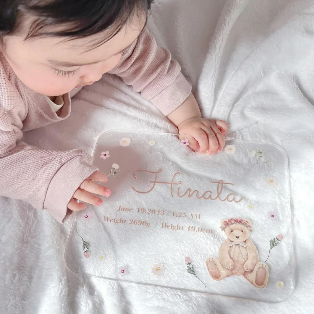 アクリル命名書 名入れ 名入れ無料 テディベア ディスプレイ 飾り 男の子 女の子 ギフト プレゼント 名前入り お祝い 誕生日祝い かわいい くま メッセージボード