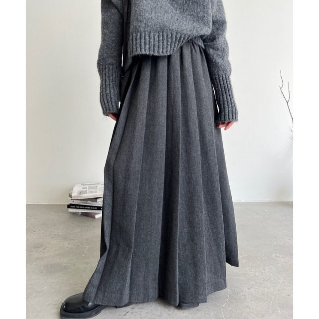pleated long skirt J00147