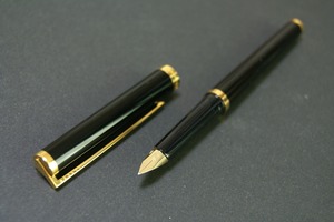 '80s　S.T. デュポン 純正漆黒　S.T. Dupont laque de chine　（細字）　18ct　　　　　01122