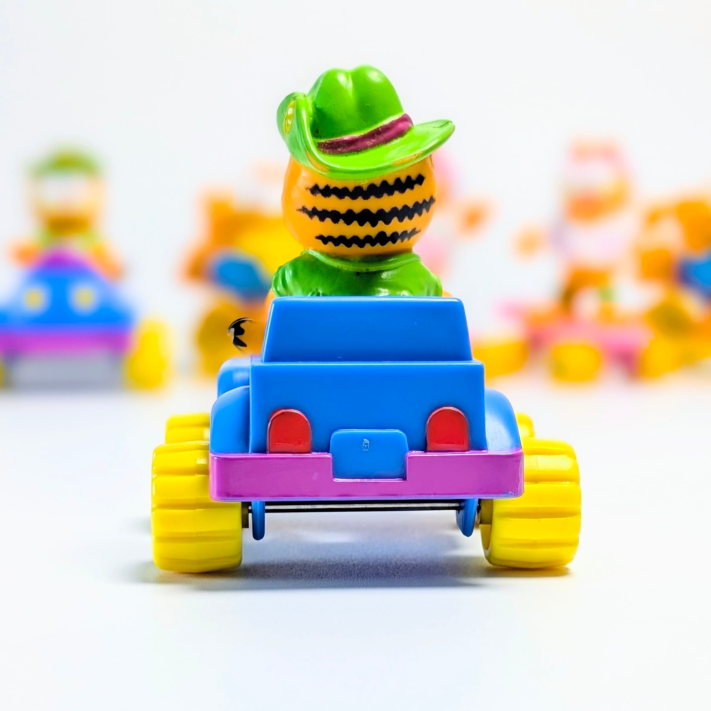 ☆ VINTAGE 1988 ☆【 McDonald's  ( マクドナルド ) 】1988年マクドナルドミールトイ 『 Garfield in 4-wheeler（ガーフィールド イン フォーウィラー）』〜ジープに乗ったあいつ(笑)〜 / ミールトイ / ハッピーミール 〚アメリカン雑貨 アメトイ〛