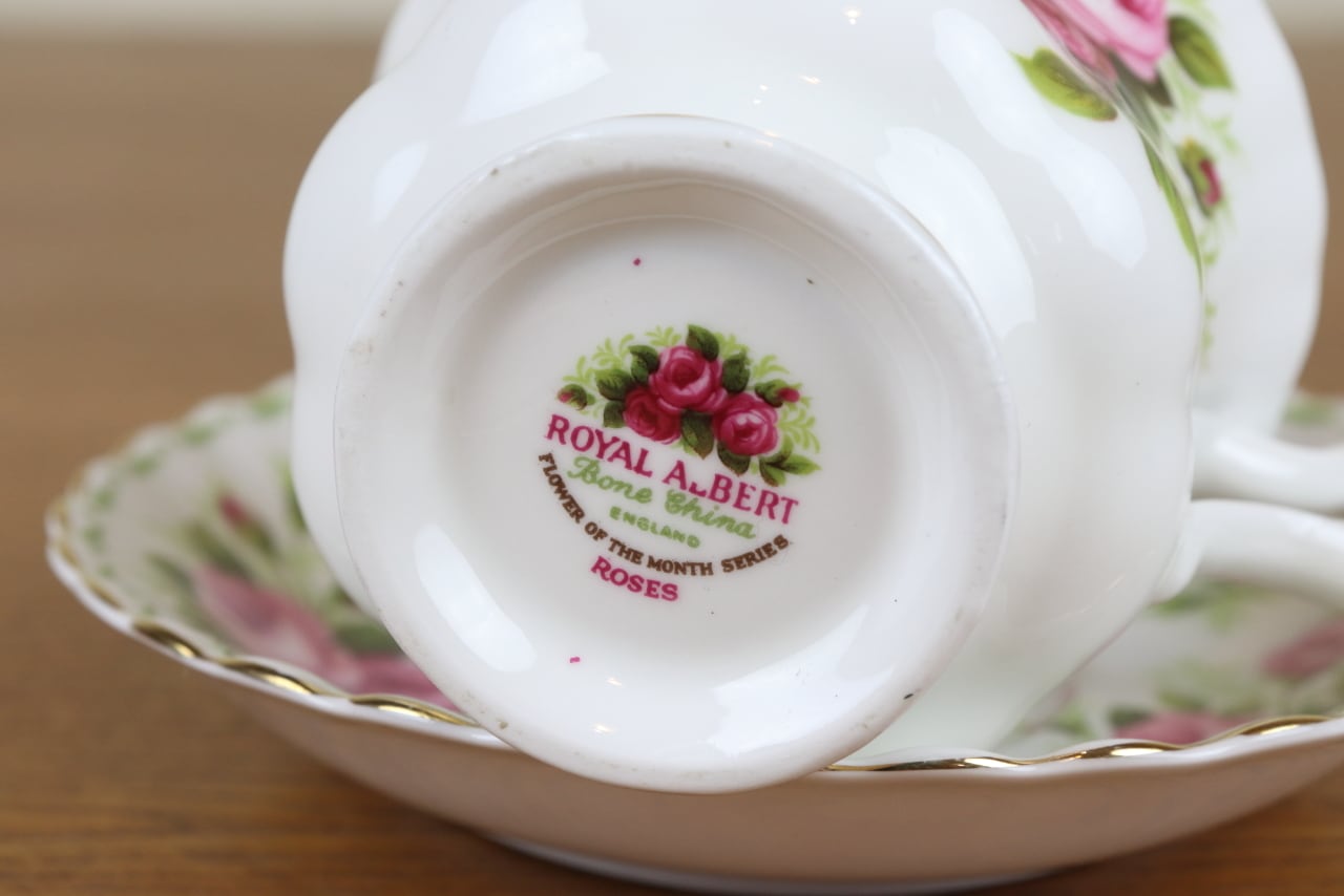 ロイヤルアルバート フラワーオブザマンス 6月 ローズ 薔薇 ロイヤルアルバート フラワーオブザマンス 6月 ローズ 薔薇