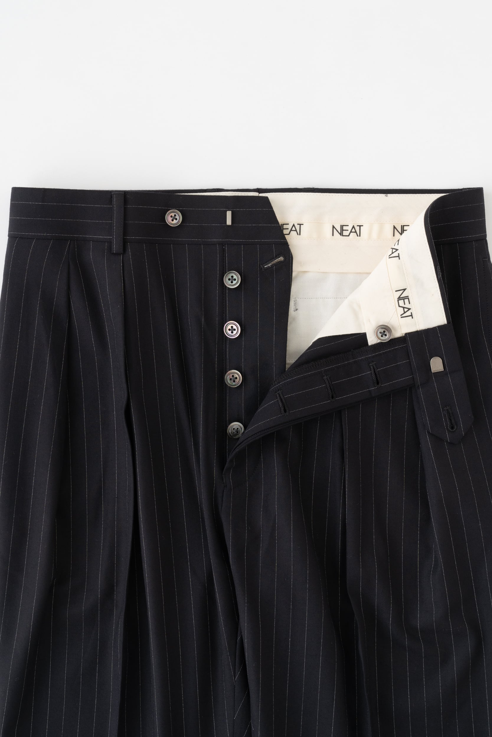 パンツ / NEAT / 140's Wool stretch Pinstripe / Standard / NAVY | Y
